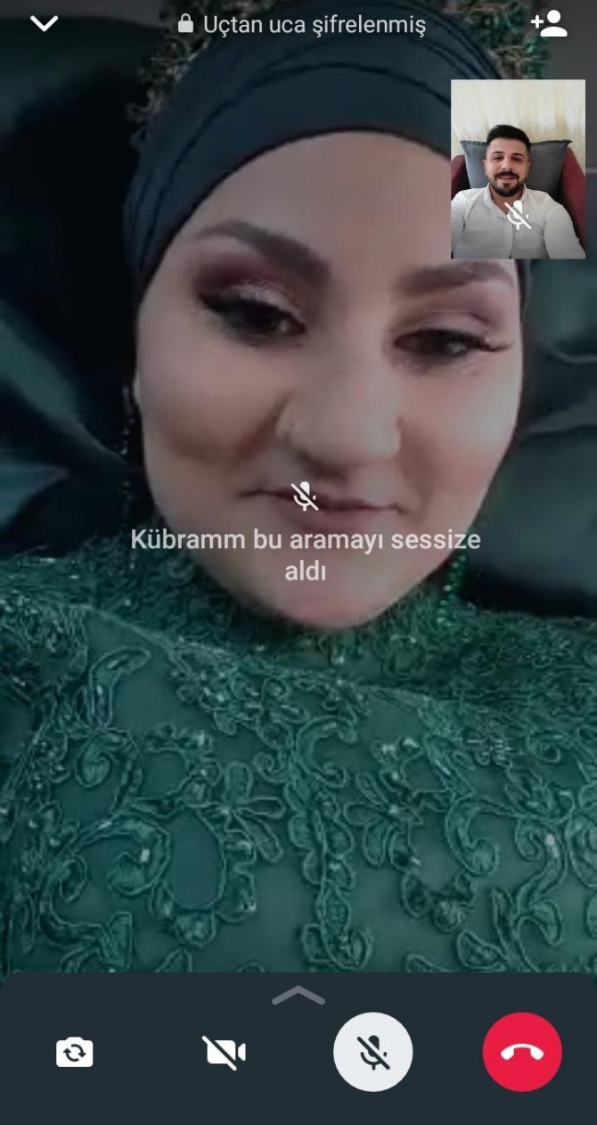 Online damat, düğününe görüntülü bağlantı ile katıldı