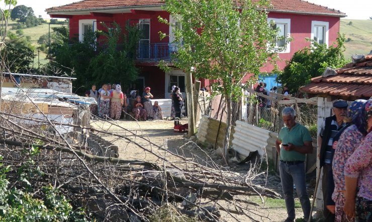 Şehit Uzman Çavuş Özcan, çocuklarına sürpriz için otomobil almış