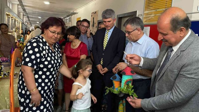 Atık sanata dönüştü