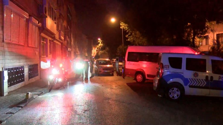 Bıçaklı saldırgan bacağından vurularak yakalandı