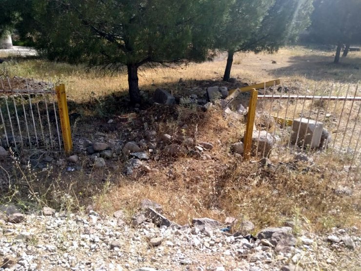 Demir yolu hattında korkuluk hırsızlığı