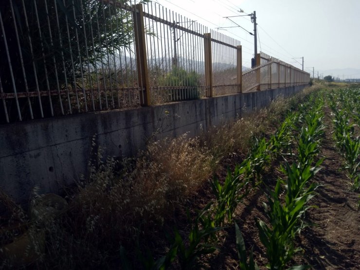 Demir yolu hattında korkuluk hırsızlığı