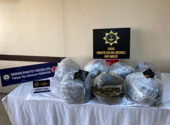 Hayvan kemiklerinin arasında uyuşturucu ele geçirildi