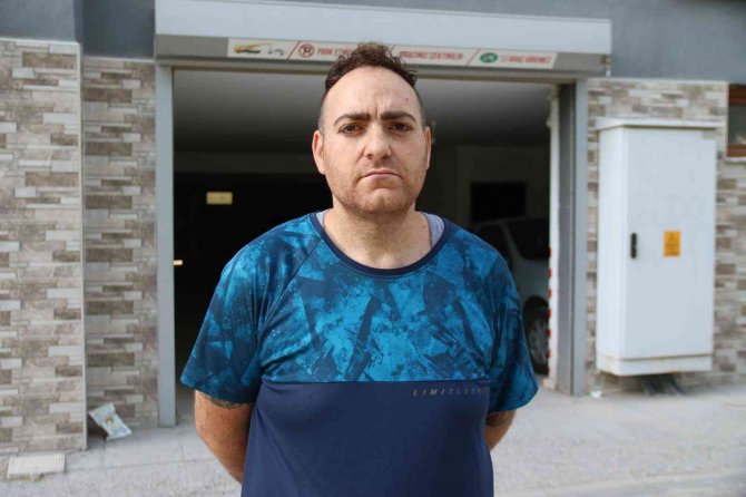 Hırsızların elektrikli bisiklet çalma anı güvenlik kameralarına yansıdı