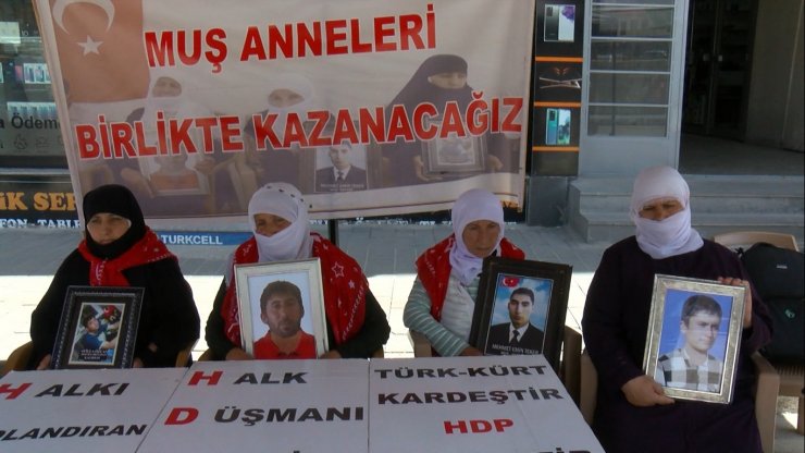 Muş'ta evlat nöbeti tutan aile sayısı 37'ye yükseldi