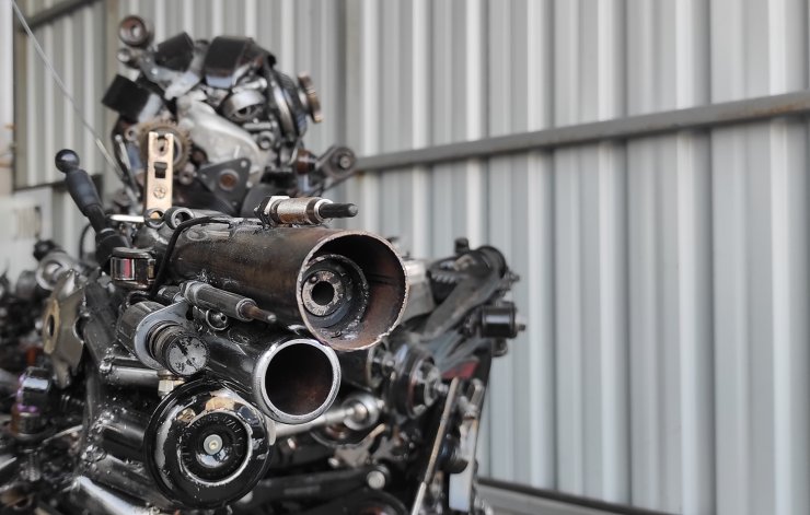 Otomobillerin hurda parçalarından heykellere yoğun ilgi