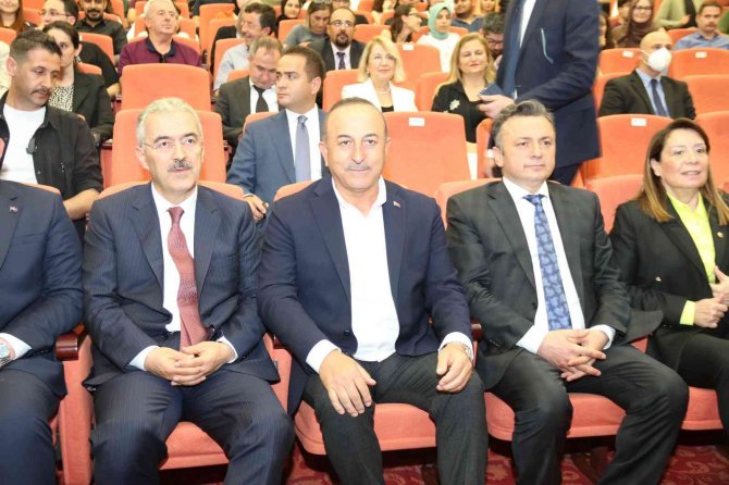 Bakan Çavuşoğlu: "Biz sizin kaygılarınızı anlıyoruz, siz de müttefiklerin kaygılarını anlamanız lazım”