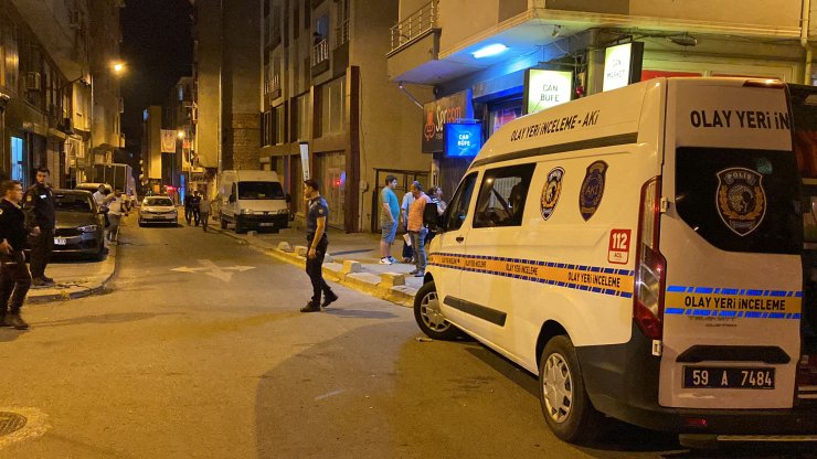 Bıçaklayıp, başında sela okudu