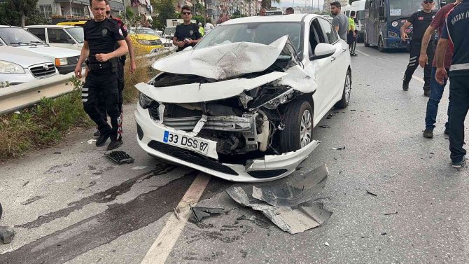 İntihar girişimini izlerken 5 araç kaza yaptı: 5 yaralı