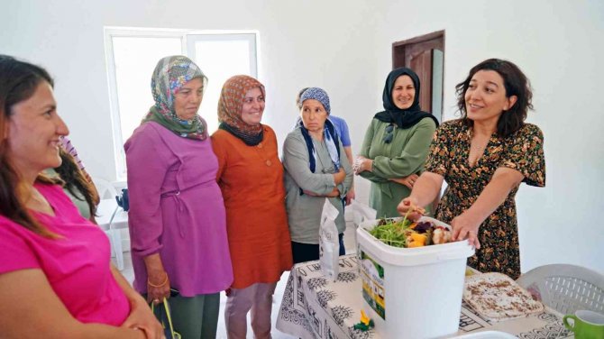 Kadın üreticilere teknik gezi