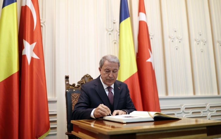 Milli Savunma Bakanı Hulusi Akar, Romanya’da