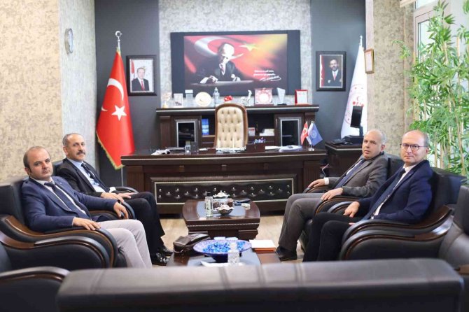 Pedallar sağlık için çevrilecek