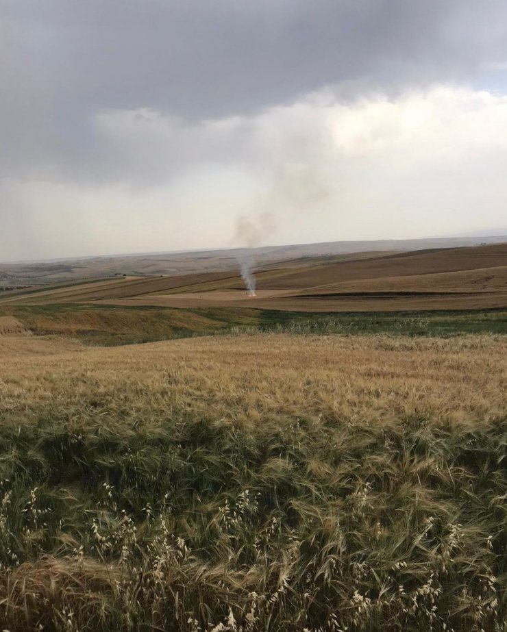 Tarlada çalışırken üzerine yıldırım düşen Abdulsamed öldü