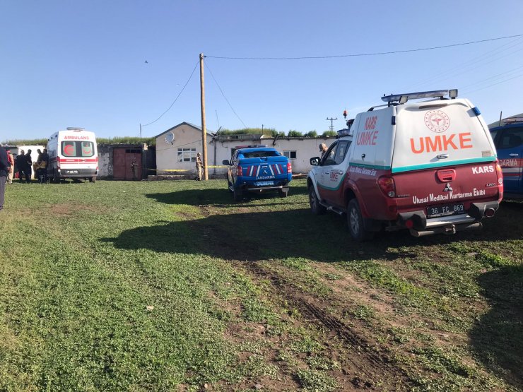 Tavanı çöken evde anne ve 2 oğlu hayatını kaybetti