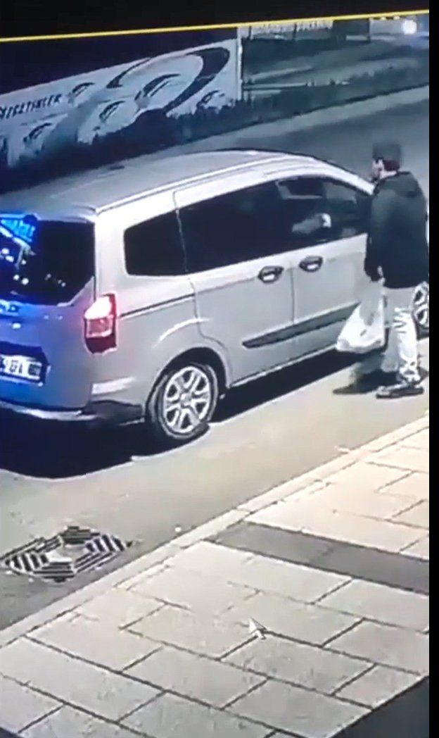 Yabancı uyruklu sahte polisler yakalandı