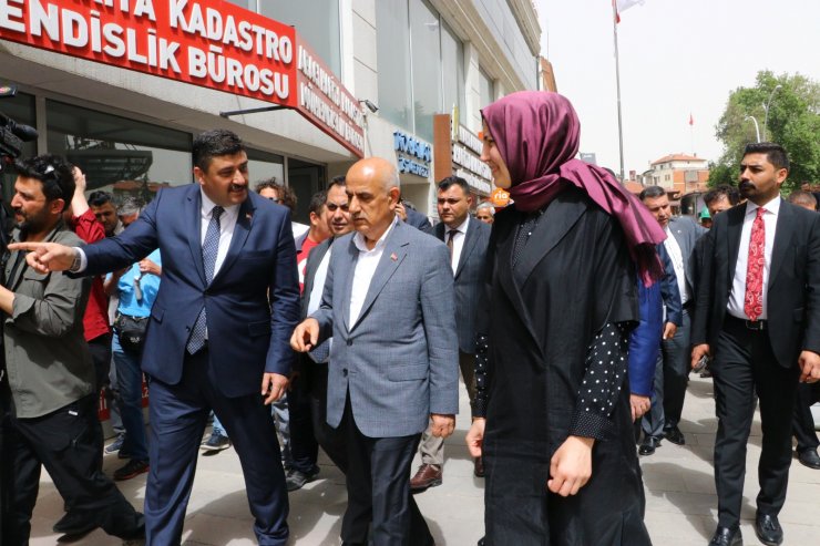 Bakan Kirişci: Bu topraklarda program icra ediyorsak şehitlerimize borçluyuz