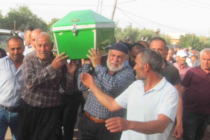 Çöken duvarın altında kalarak can veren 2 çocuk defnedildi