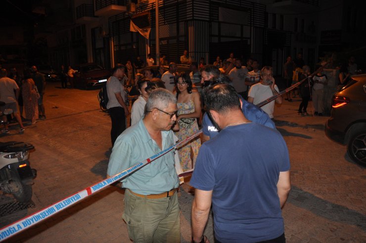 Marketin deposunda yangın çıktı