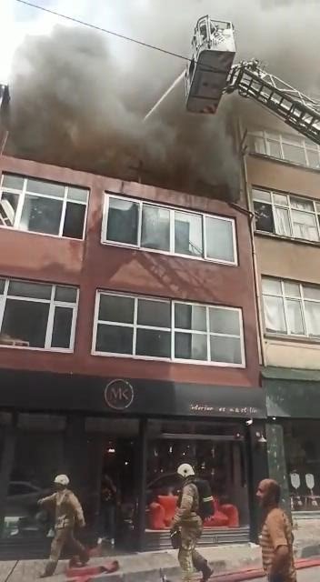 Alevler arasında can pazarı