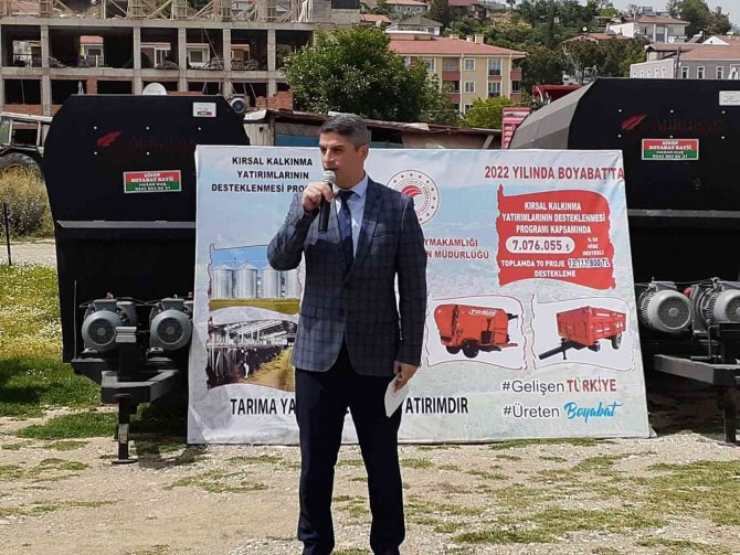 Boyabat’ta çiftçilere yüzde 50 hibeli makine dağıtımı yapıldı