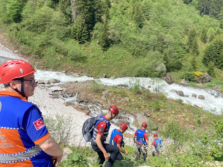 Dereye düşüp, kaybolan Ummanlı turisti arama çalışmalarında 2'nci gün