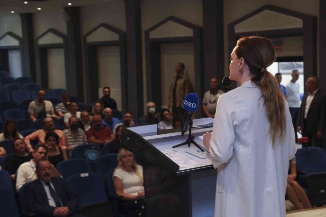 Dokuz Eylül, kadın ve sanatı konuştu