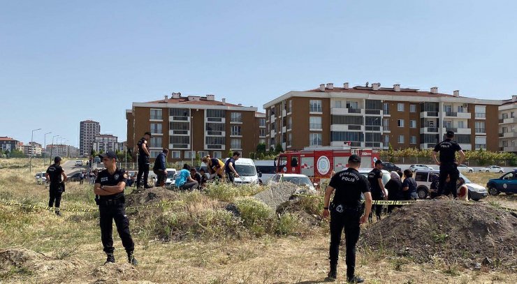 Gölete giren Muhammet, boğuldu