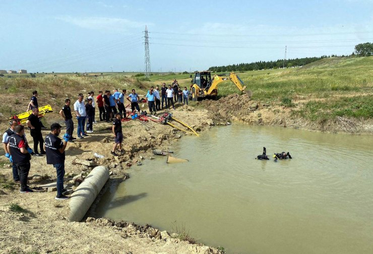 Gölete giren Muhammet, boğuldu