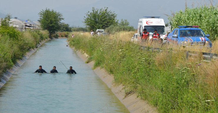 Oynarken sulama kanalına düşen Yakın boğuldu