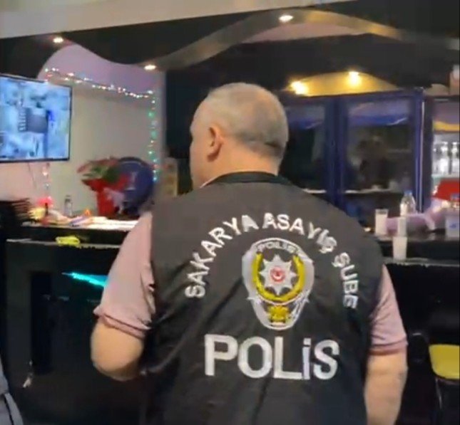 Alkollü eğlence mekanlarına denetim: 177 kişi sorgulandı