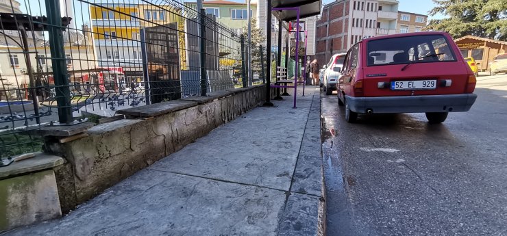 Eşini öldürüp, kızını yaralayan sanığa, 2 kez müebbet hapis istemi