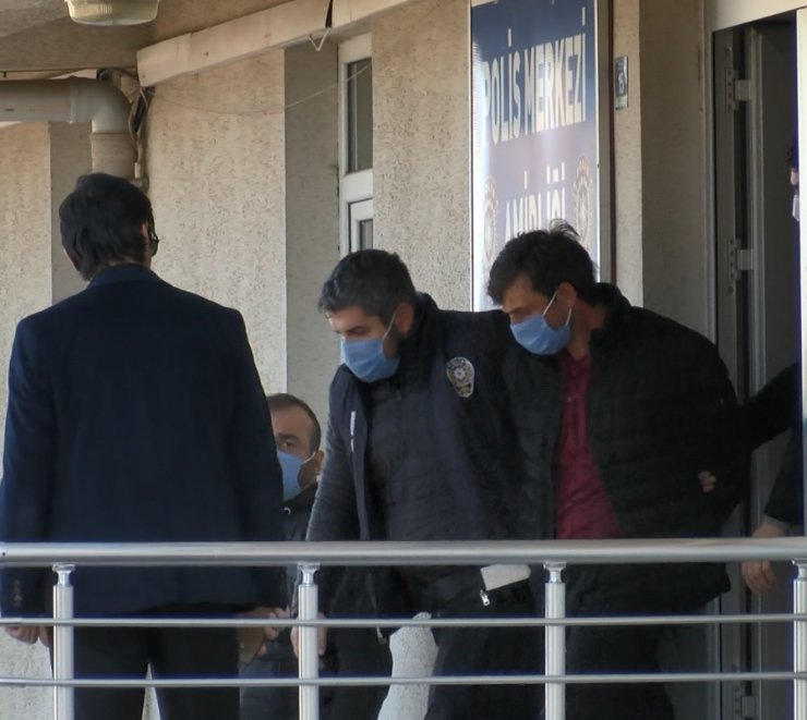 Eşini öldürüp, kızını yaralayan sanığa, 2 kez müebbet hapis istemi