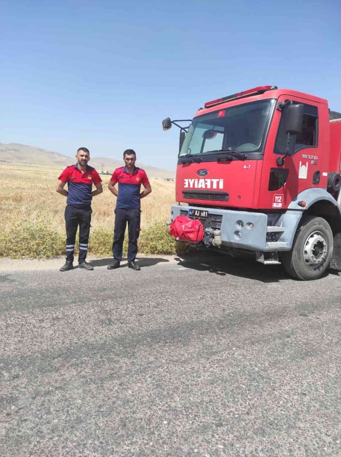 İtfaiye ekipleri yangın ihtimaline karşı tetikte