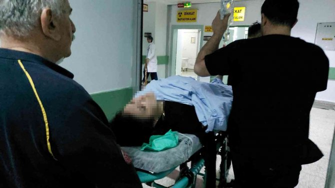Silahlı saldırıya uğrayan karı-koca hastanelik oldu