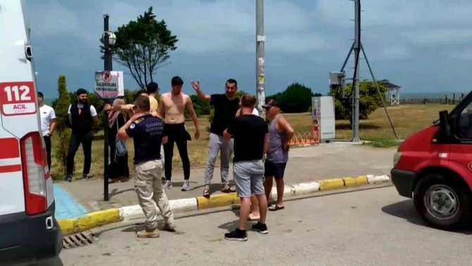 Tatile giden genç boğulma tehlikesi geçirdi