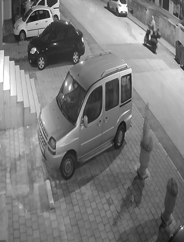 Adana’da hırsızlar kurye motosikletlerini çalıyor