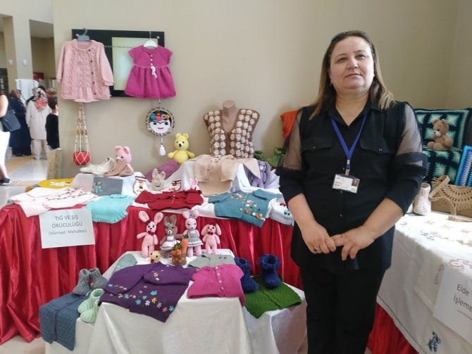 El emeği göz nuru eserlerini sergilediler