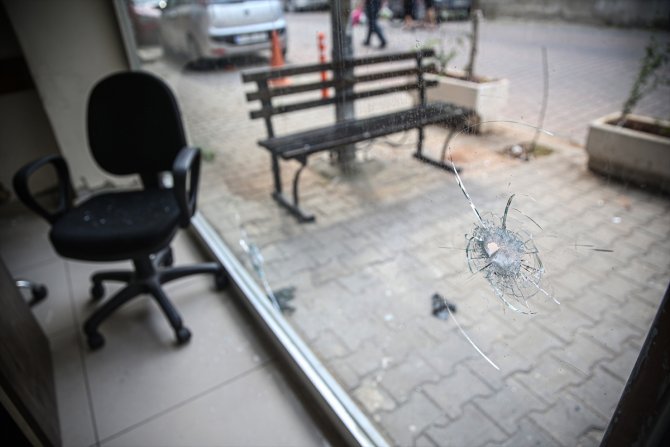 Bir iş yerine silahlı saldırıda bulunuldu