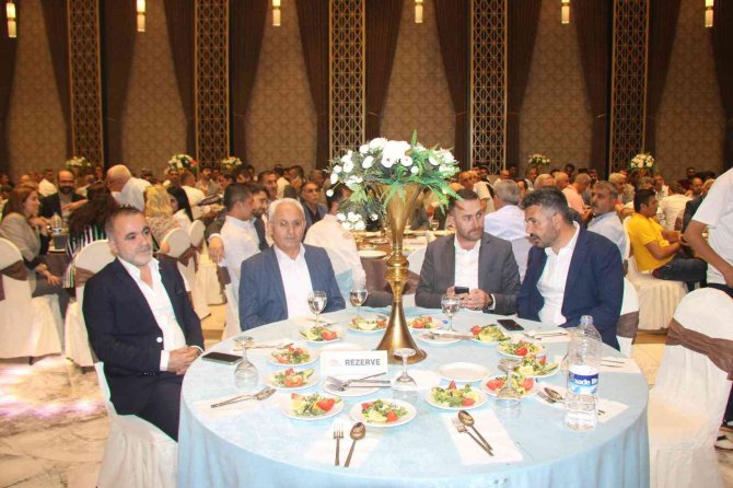 Metina aşireti düğününe yoğun katılım