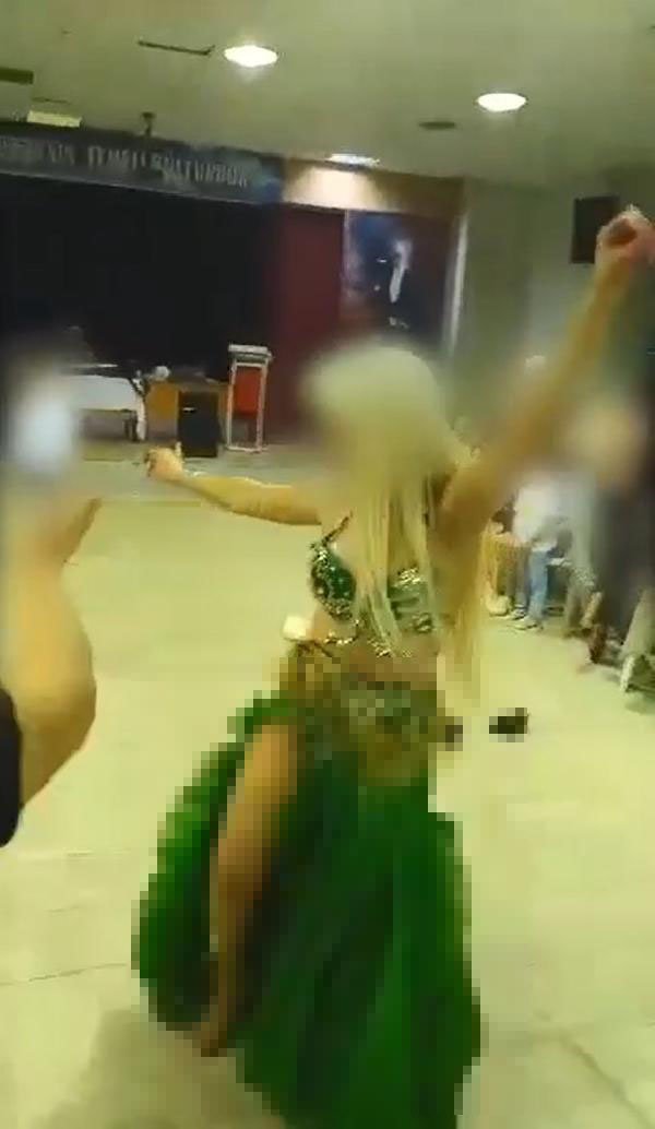 Okulda dansözlü etkinlik düzenlendi, müdür görevden uzaklaştırıldı