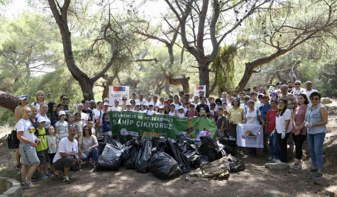 Ormandan torbalarca çöp çıktı