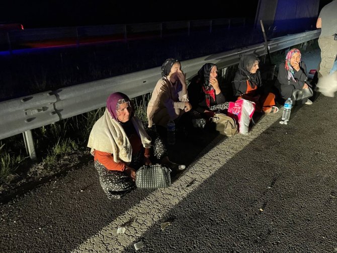 Bolu Dağı'nda zincirleme trafik kazası: 15 kişi yaralı