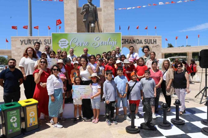 Çocuklar çevre şenliğinde buluştu