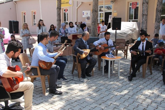 Yalıhüyük'te yıl sonu sergisi yapıldı