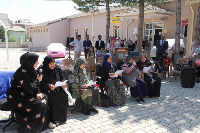 Yalıhüyük'te yıl sonu sergisi yapıldı