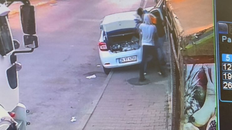 Marketten 80 bin liralık sigara çaldılar 