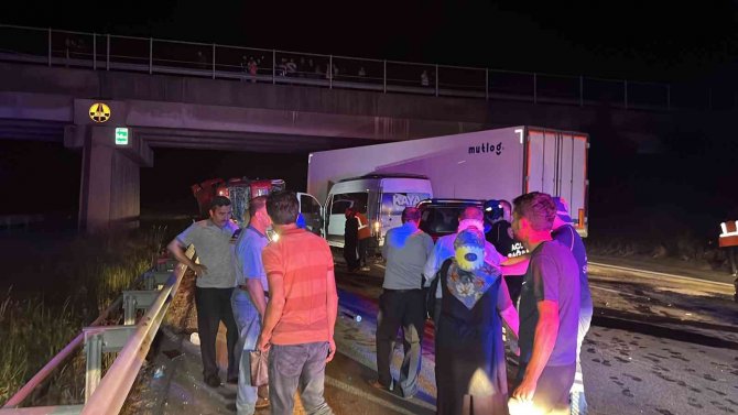 Zincirleme kaza: 12 yaralı