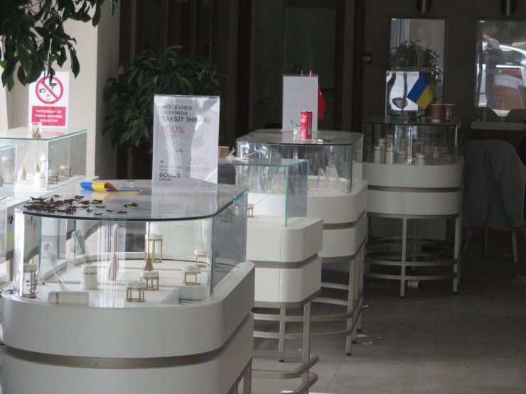 110 bin kişiyi dolandırdı iddia edilen firma için toplandılar