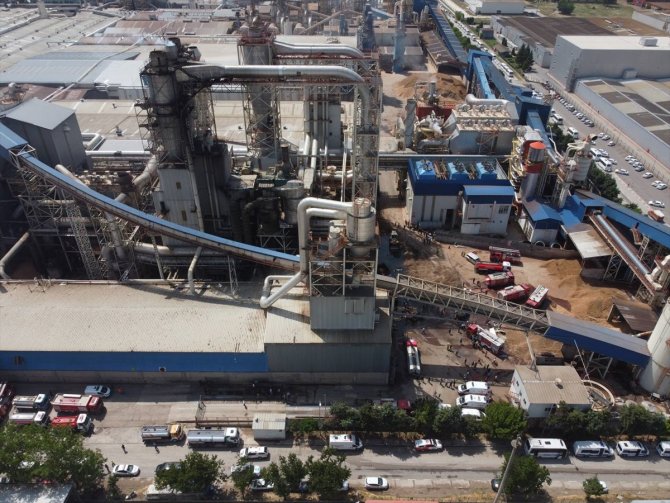 Patlamada yaralanan işçilerden biri yaşamını yitirdi