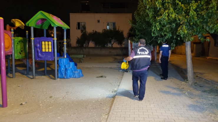 Çocuk parkında silahlı kavga: 1 ölü